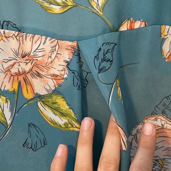 Kaari Blue, Long Sleeve, Blue Blouse w/ Floral Print, Size S - Picture 9 of 9